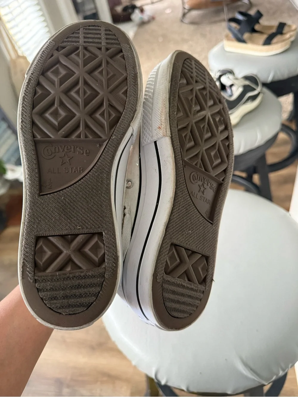 Platform Converse-Textured Lace - Picture 4 of 8